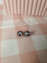 Load image into Gallery viewer, Stud- Hot Cross Bun