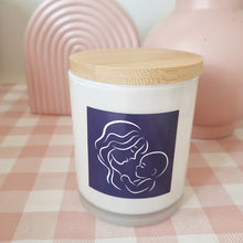 Load image into Gallery viewer, Container with a wooden lid on a checkered tablecloth
